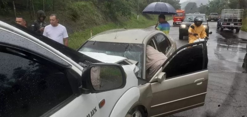 Un muerto tras aparatoso accidente vehicular a la altura de la comunidad Salamá, Colón