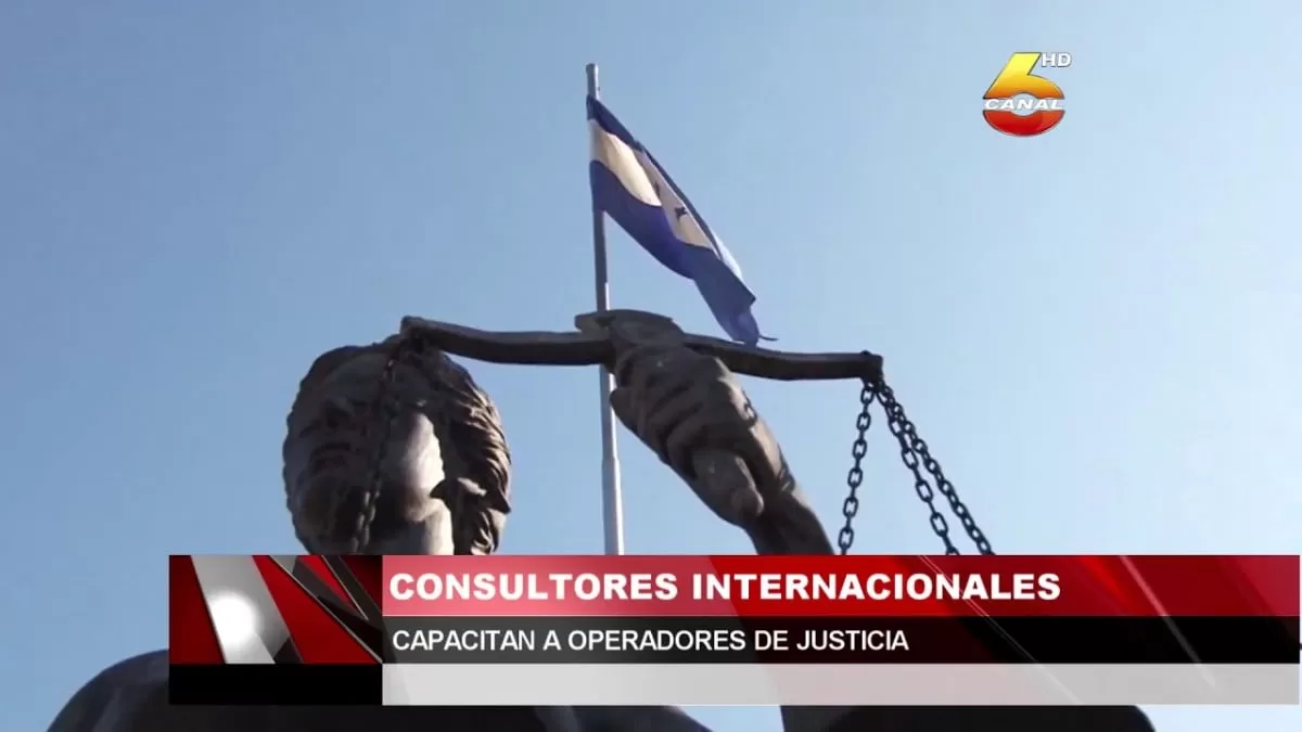 Consultores internacionales capacitan a operadores de justicia