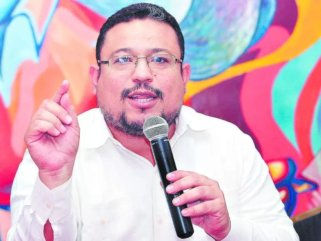 Omar Rivera invita a oficiales ascendidos a no fallarle a la Patria