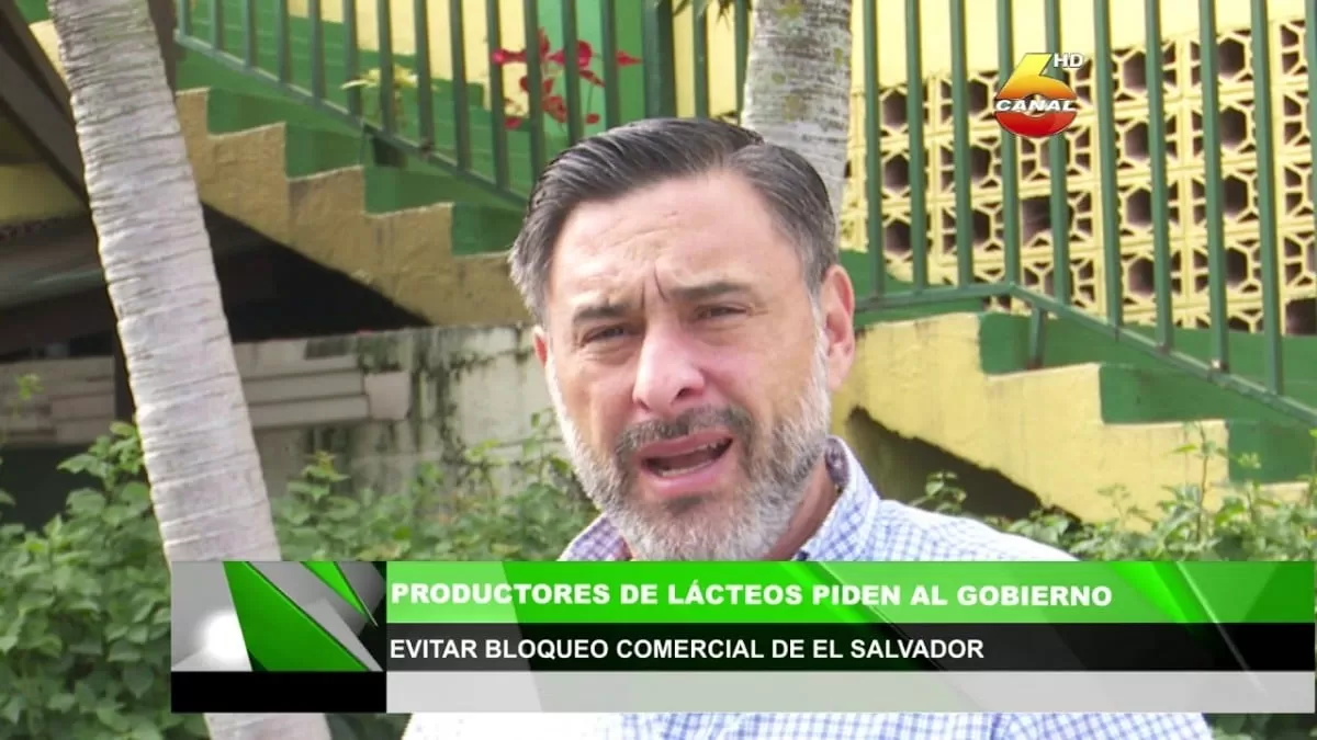 Productores de lácteos piden al gobierno evitar bloqueo comercial de el Salvador