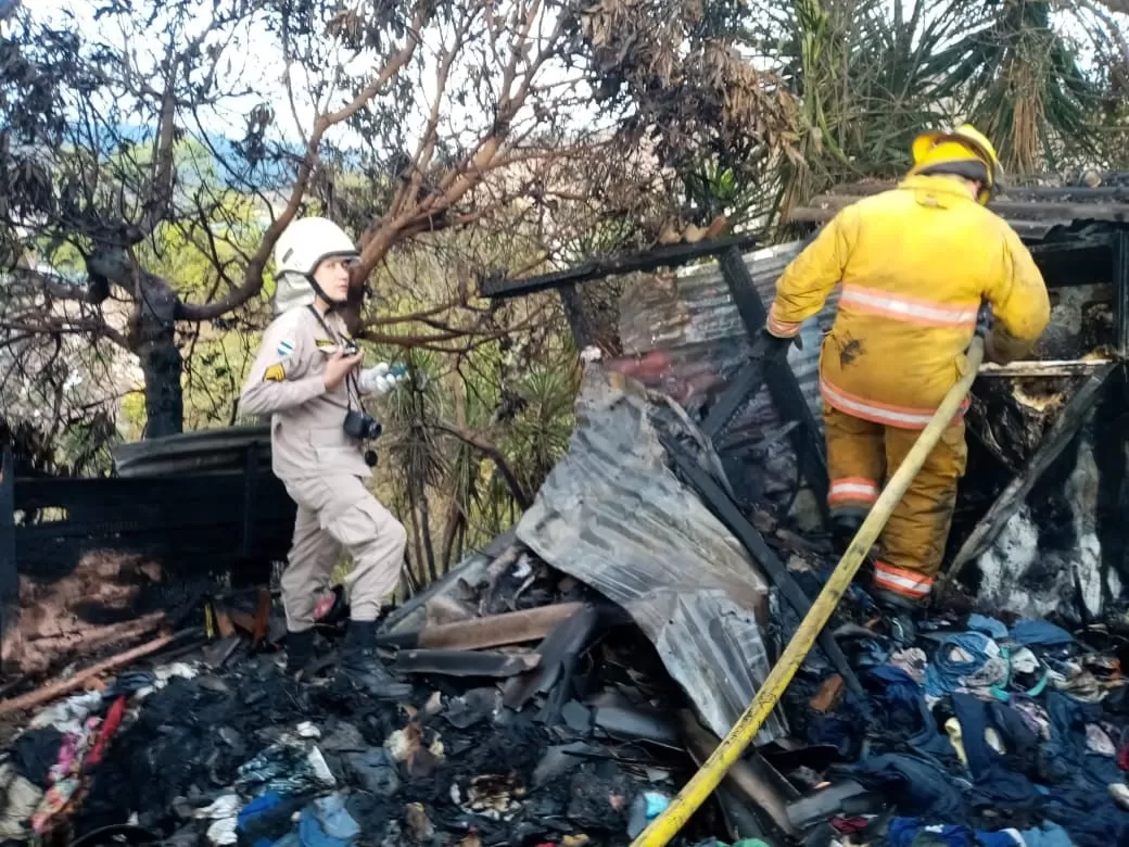 Incendio deja daños materiales en Tegucigalpa