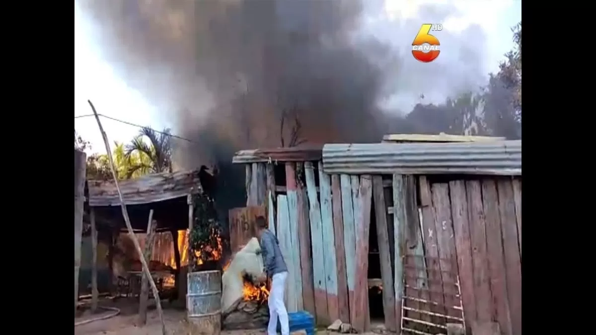Voraz incendio consumió varias viviendas en Juticalpa, Olancho