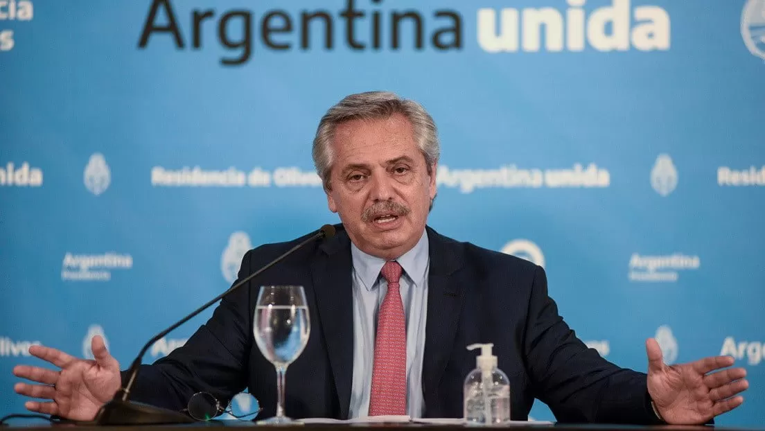 Argentina prohíbe los despidos por 60 días para frenar el desempleo