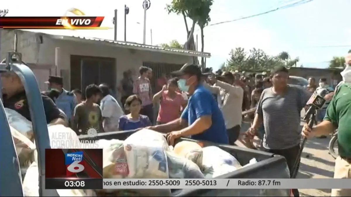 Canal 6 y Equipo Los Albos de Honduras en EEUU entregan alimentos en San Pedro Sula