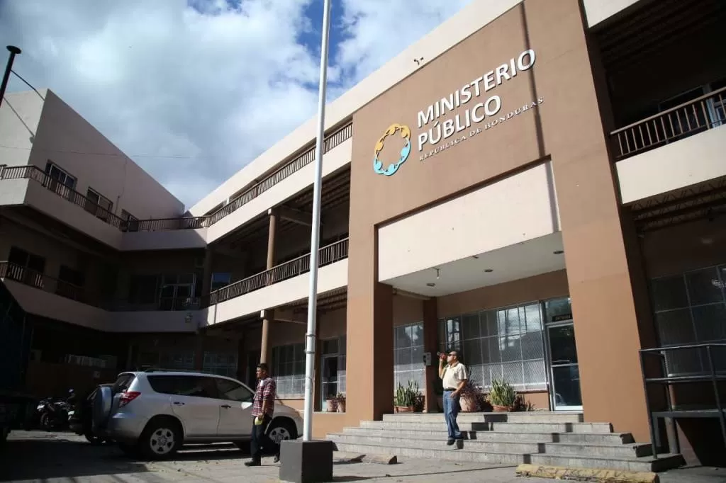 UFERCO prepara casos de funcionarios involucrados en el desvió de fondos públicos