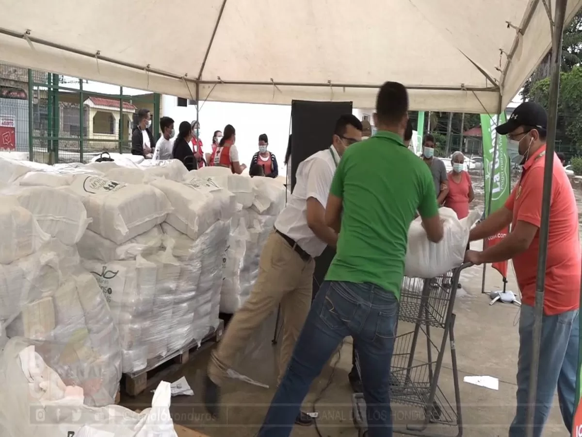 Supermercado La Colonia se solidarizo con damnificados de La Lima