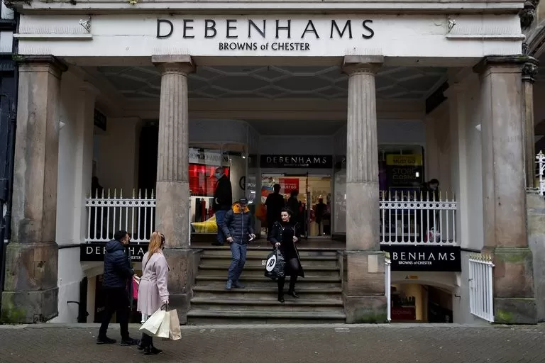 Se confirmó el cierre de los almacenes británicos Debenhams: despedirán a sus 12.000 empleados