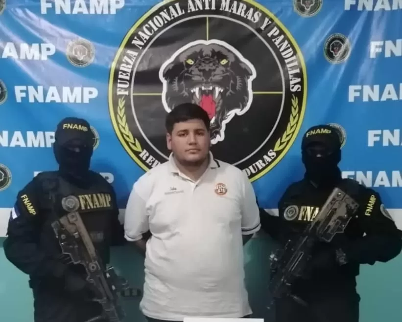 FNAMP detiene a Taxista mientras realizaba cobro de extorsión en Colonia Bella Vista, de La Ceiba