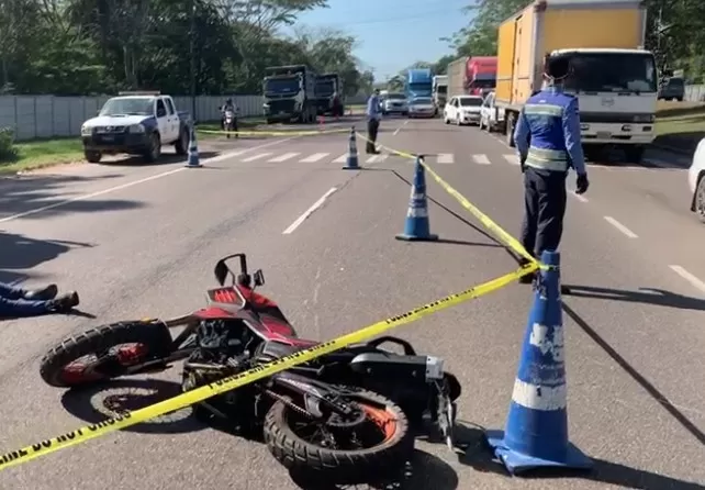 Accidente de tránsito deja una persona fallecida en el sector de Dos Caminos, Villanueva, Cortés
