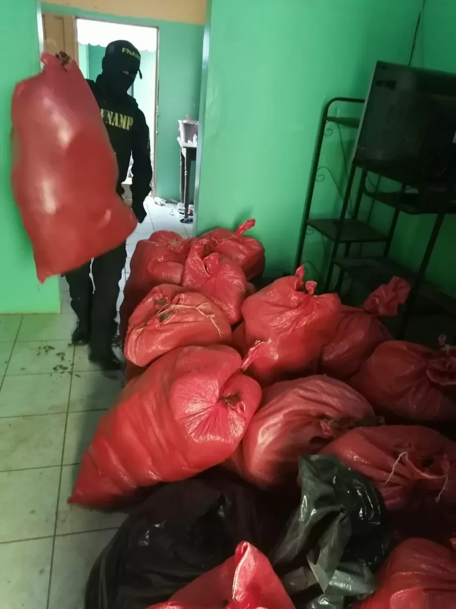 Desmantelan centro de almacenamiento de distribución de drogas en la ciudad de Choluteca