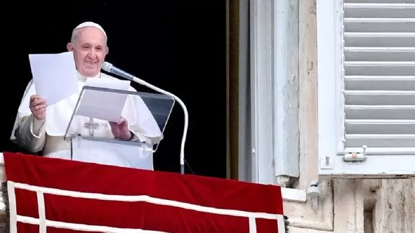El Vaticano aclara que no puede bendecir las uniones entre parejas homosexuales