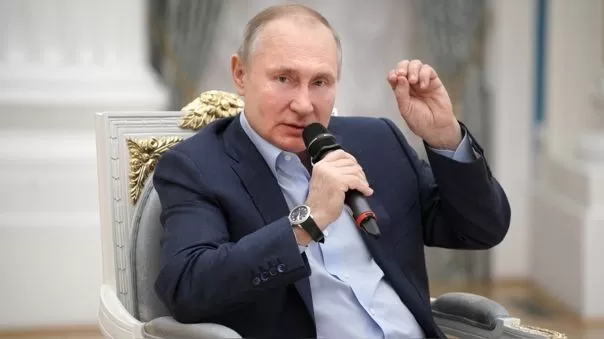 Putin: Más de 4 millones de rusos han sido vacunados contra la COVID-19