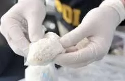 Dos personas requeridas y cinco paquetes de supuesto clorhidrato de cocaína reporta la Policía Antidrogas en Gracias a Dios