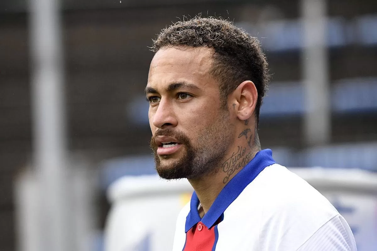 Neymar esperaría para llegar libre al Barça en 2022