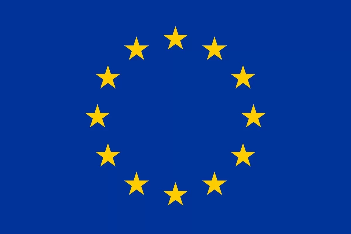 Unión Europea a punto de firmar contrato con Pfizer de 1.800 millones de dosis