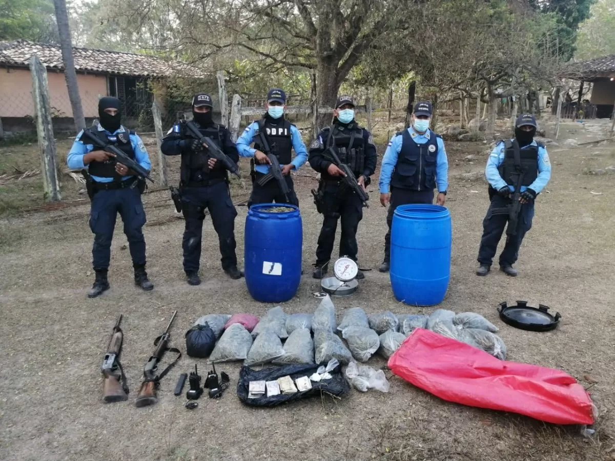 Desmantelan supuesto centro de distribución de drogas en Talanga