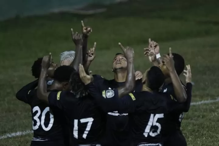 Honduras Progreso se mete a semifinales al golear 4-0 a la UPNFM