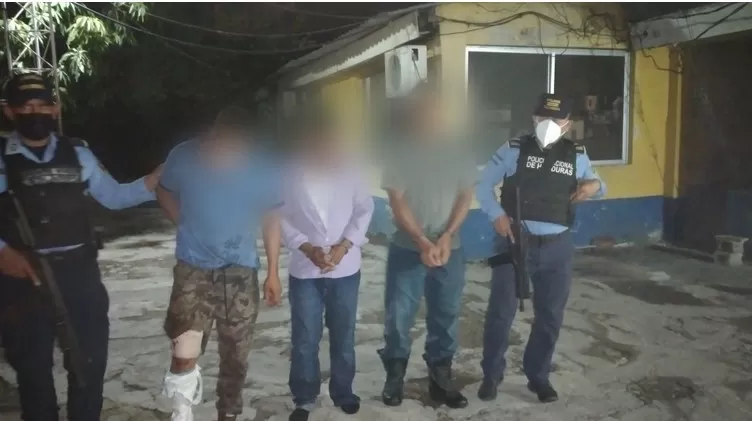 Arrestan a cuatro sujetos que atentaron contra la vida de funcionarios policiales en Valle