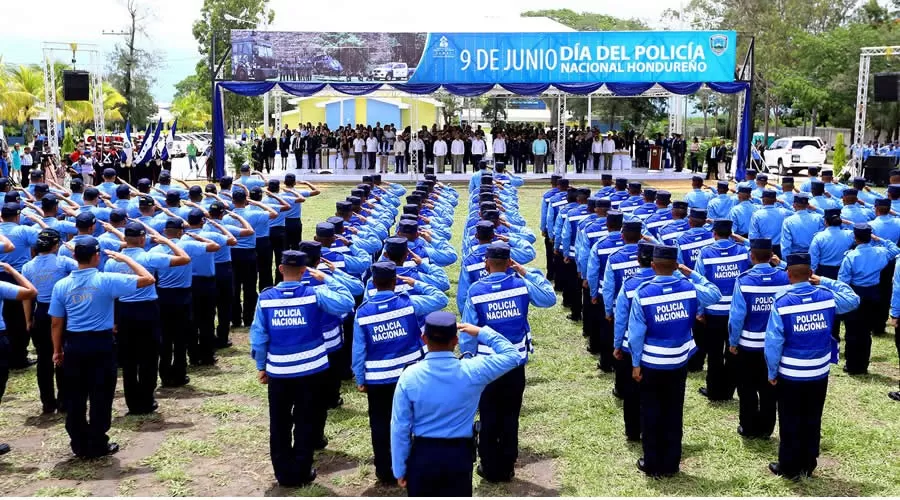 CEREMONIA EN CONMEMORACIÓN AL DÍA DEL POLICÍA HONDUREÑO