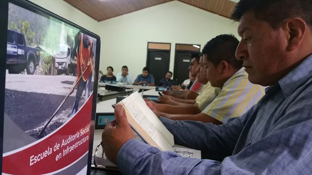 Lanzan programa de becas para auditores sociales en Honduras