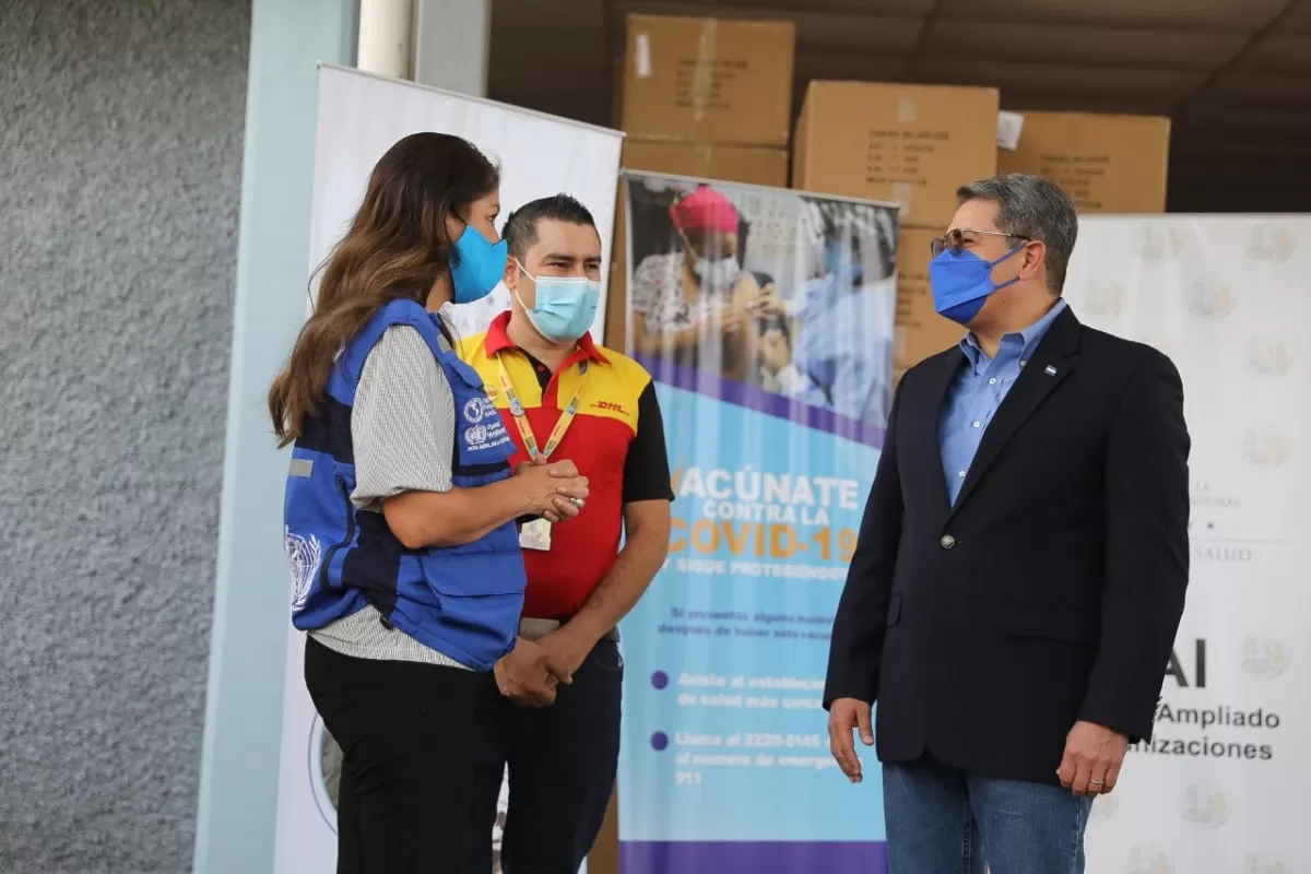 De 4,4 millones adquiridas por el Gobierno: Llegan 54.990 dosis de vacunas de Pfizer compradas con el dinero del pueblo hondureño