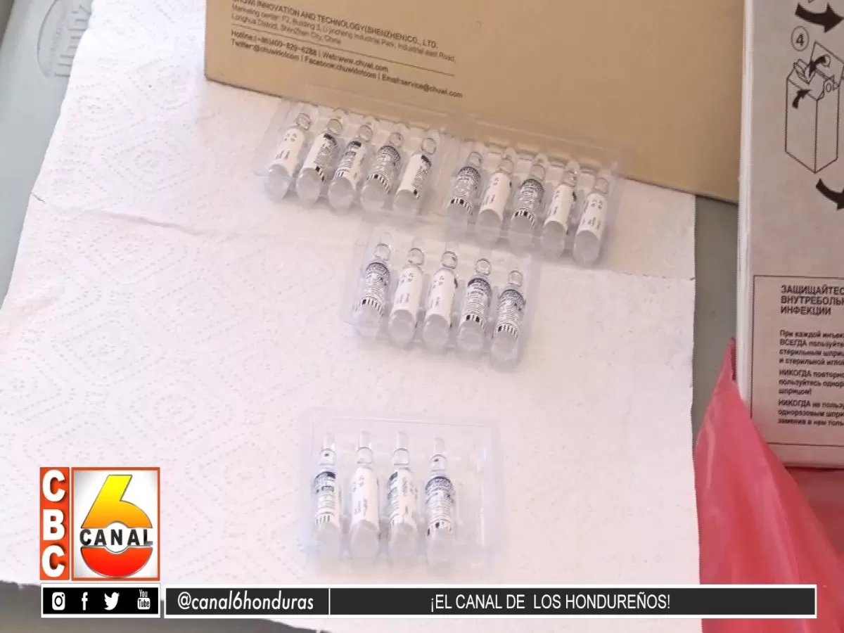 Denuncian ventas clandestinas de vacunas anti-covid falsas