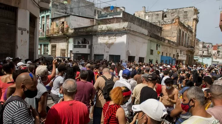 EE. UU. condena las primeras sentencias por las protestas en Cuba