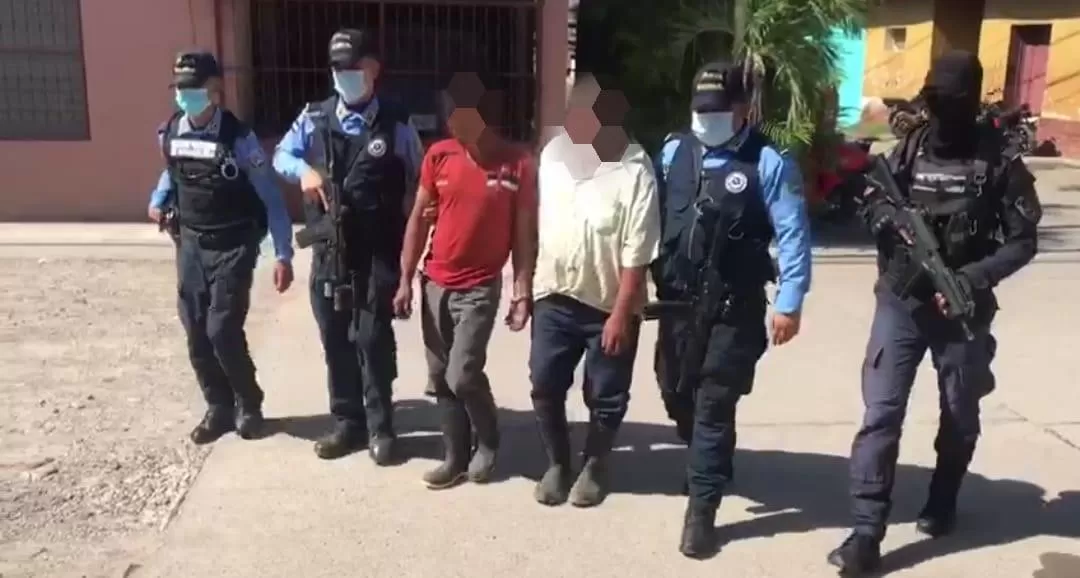 Padre e hijo son capturados por suponerlos responsables de asesinato en Olanchito