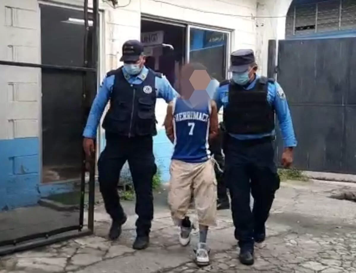 Ciudadano en poder de estupefacientes es detenido en Cortés