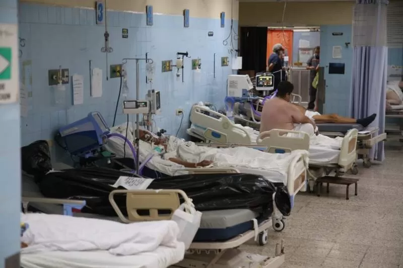 Hospital Escuela reporta dos fallecimiento y 100 pacientes hospitalizados