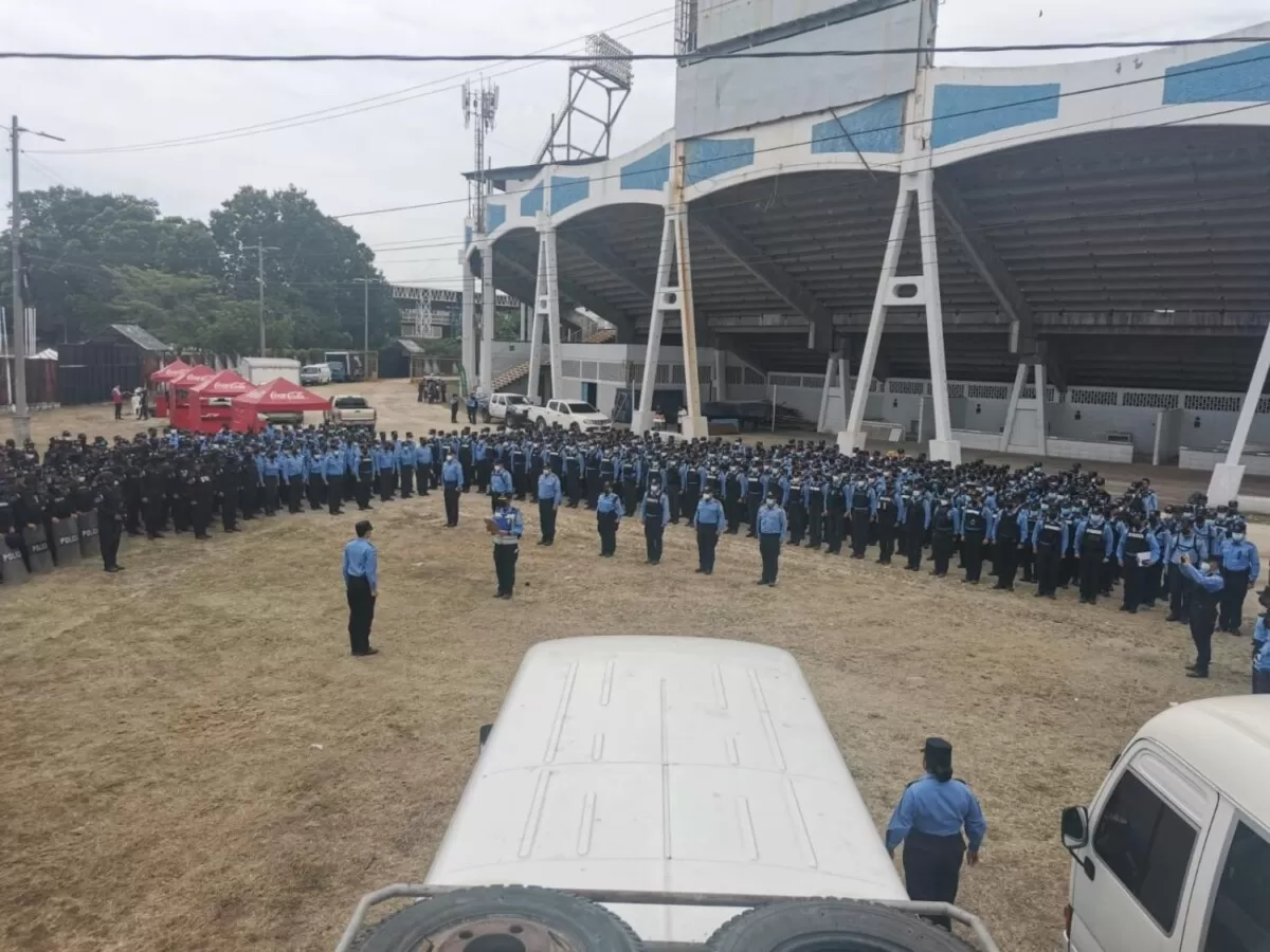 Unos 800 agentes Policía Nacional brindará seguridad durante encuentro deportivo eliminatorio entre Honduras vrs Estados Unidos