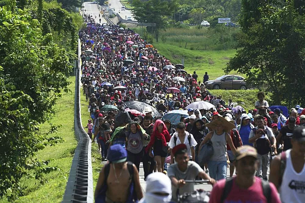 Crece la Caravana de migrantes en su avance por el sur de México