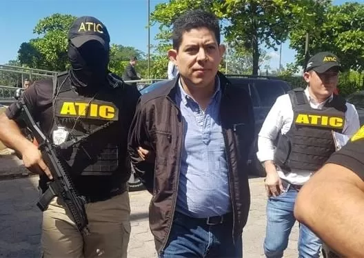 Caso Pandora. Fernando José Suárez con orden de captura y prohibición de salir del país