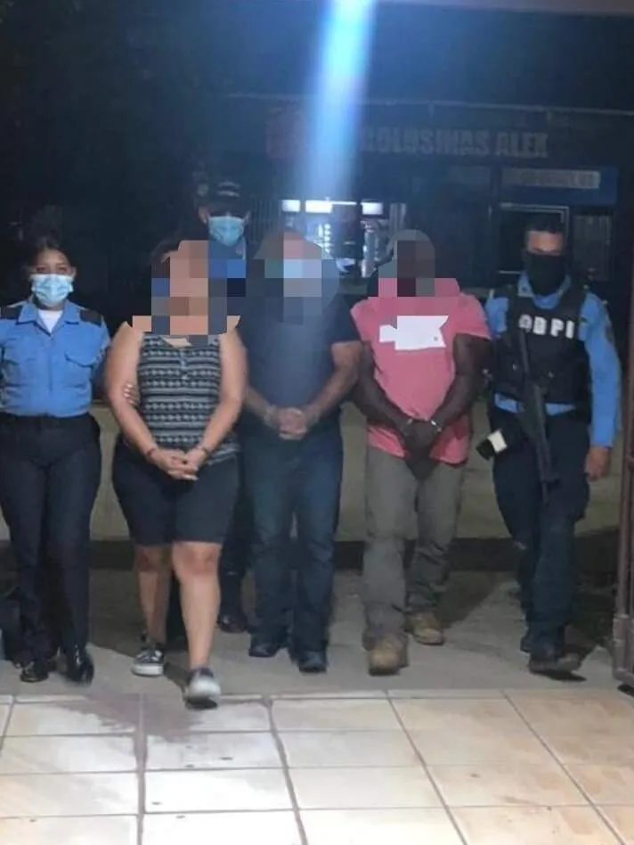 Tres personas fueron capturadas tras allanamiento en Balfate, Colón