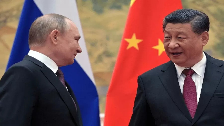 Presidente chino Xi habla con Putin y pide una 