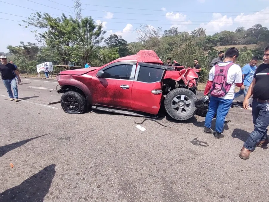 Accidente automovilístico en el peaje de Santa Cruz de Yojoa