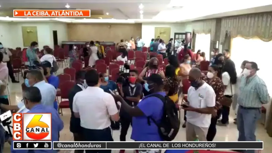 Asamblea de elección de comisiones de transparencias municipal en La Ceiba, Atlántida