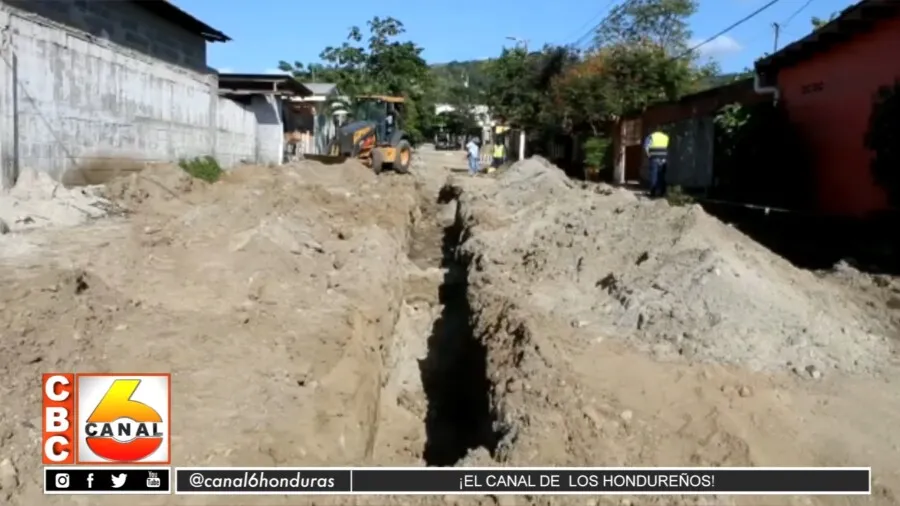 MSPS continua proyecto de pavimentación de Aldea El Carmen