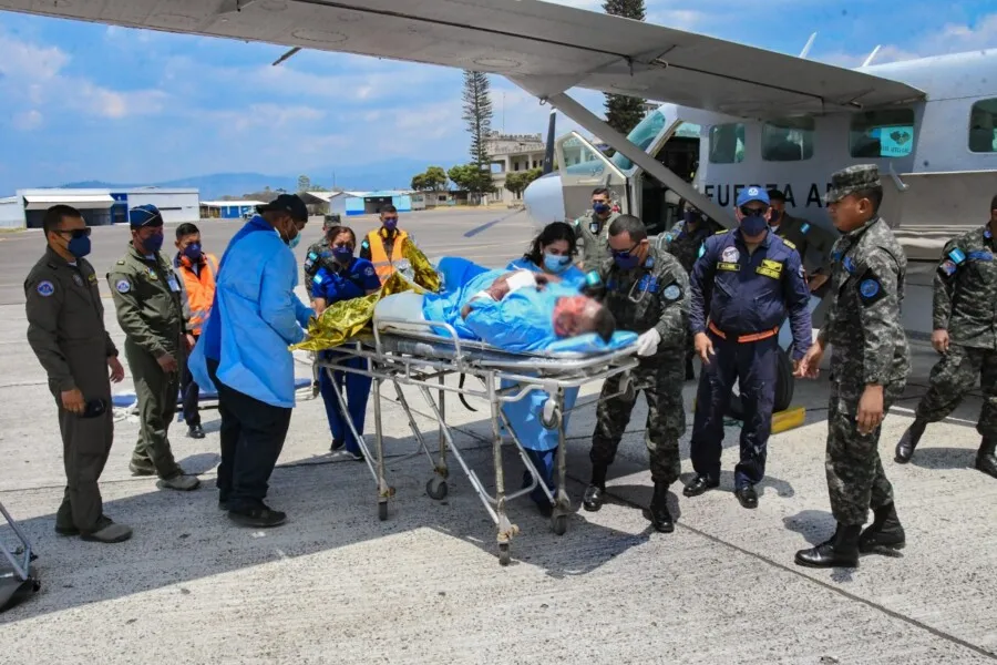 Traslado vía aérea de paciente desde Roatan hacia Tegucigala