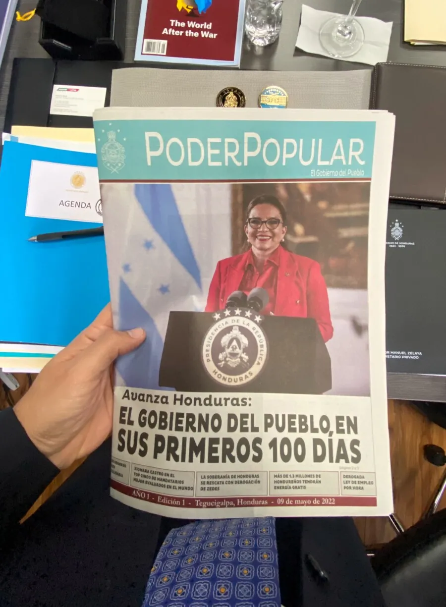 Sale a la luz pública el primer ejemplar del periódico oficial “Poder Popular