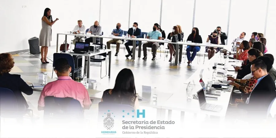 Subdirector Ejecutivo del INFOP, Arq. Gerardo Pérez, participa en reunión de acercamiento y coordinación entre instituciones gubernamentales y de sociedad civil