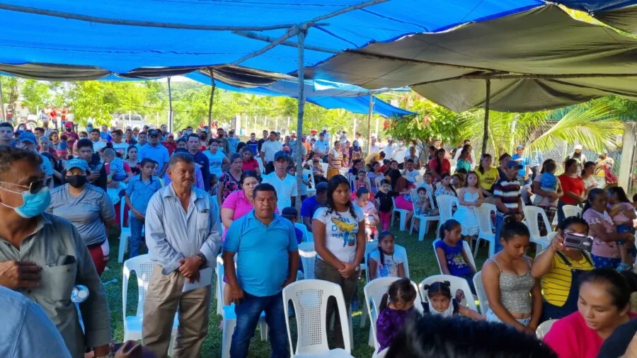 Tocoa: Comunidades ratifican en cabildo abierto apoyo a minera Inversiones Los Pinares