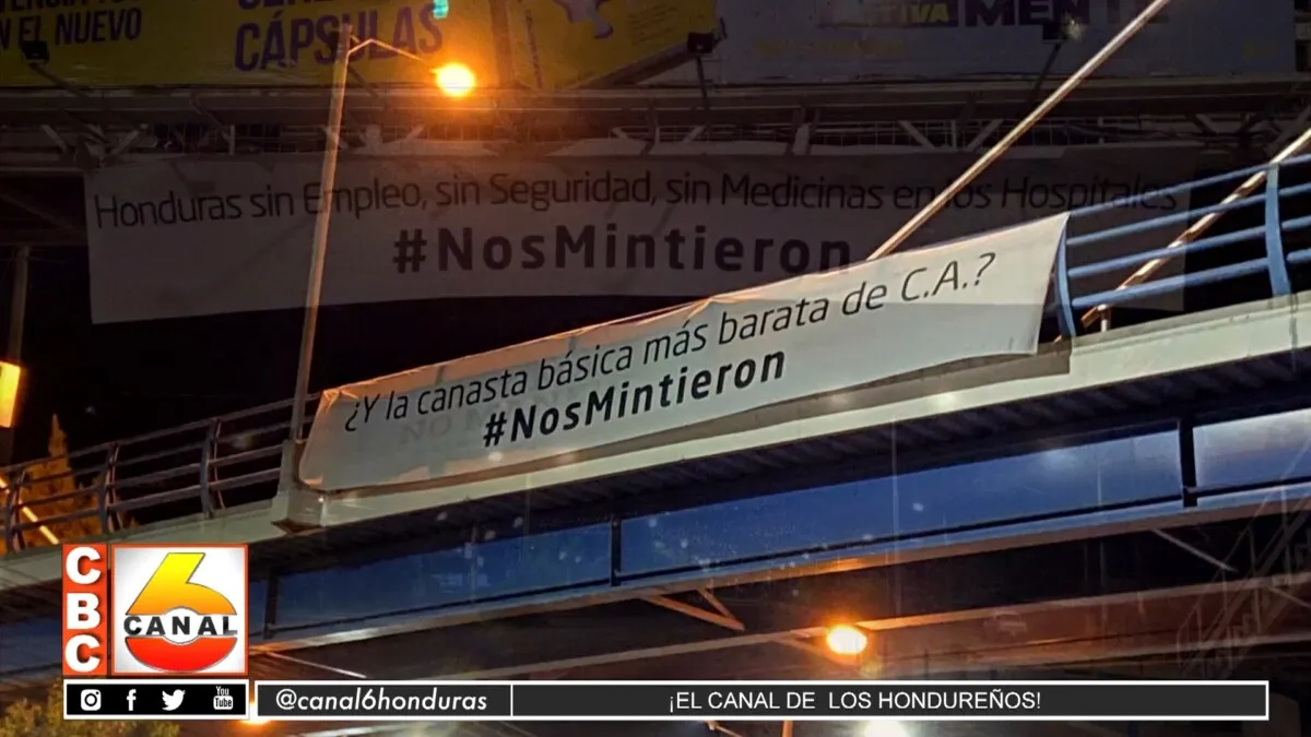 Oposición del gobierno coloca pancartas críticas a la presidenta Xiomara Castro
