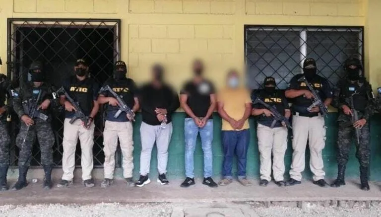 Siete miembros de red de tráfico de drogas capturados en la Operación Zamora, seguirán en prisión