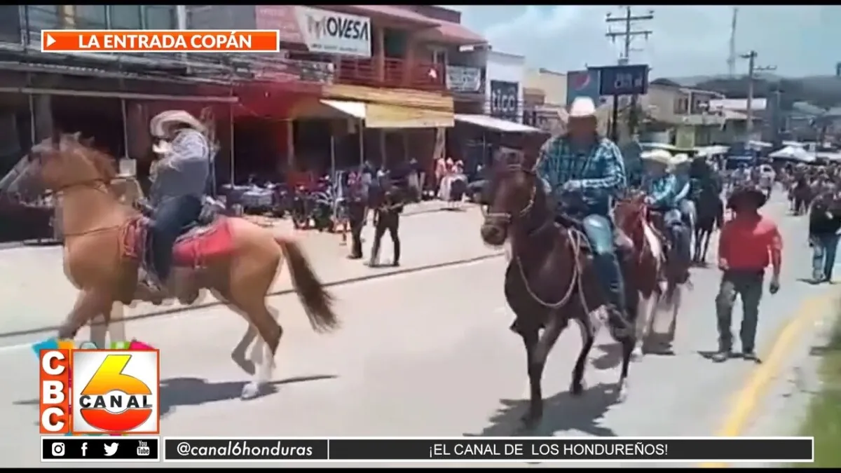 Con gran desfile inauguran feria en La Entrada, Copán