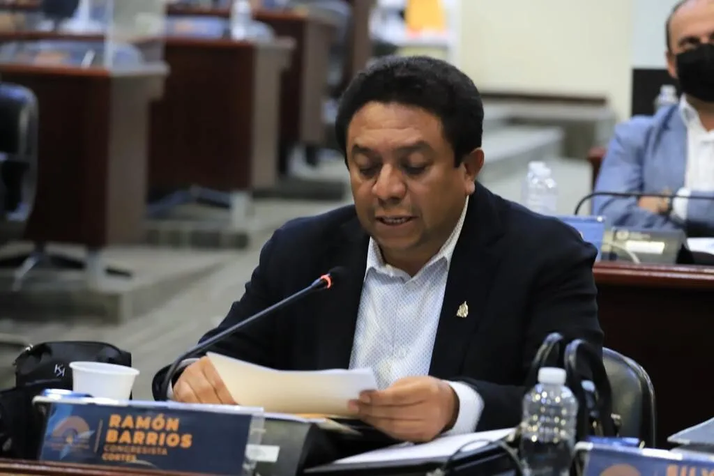 Congresista Ramón Barrios: “El juicio político es una medicina para la impunidad de los funcionarios”