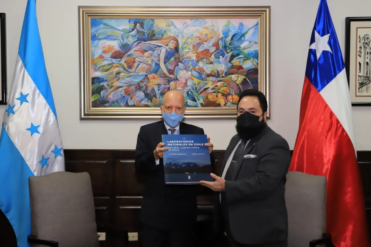 Presidente Luis Redondo y gobierno de Chile intercambian ideas de cooperación entre países