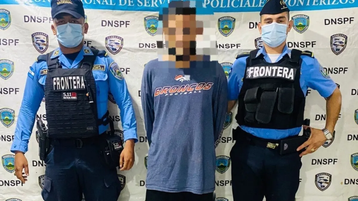 Agentes policiales capturan a un salvadoreño, supuesto miembro activo de la pandilla MS-13