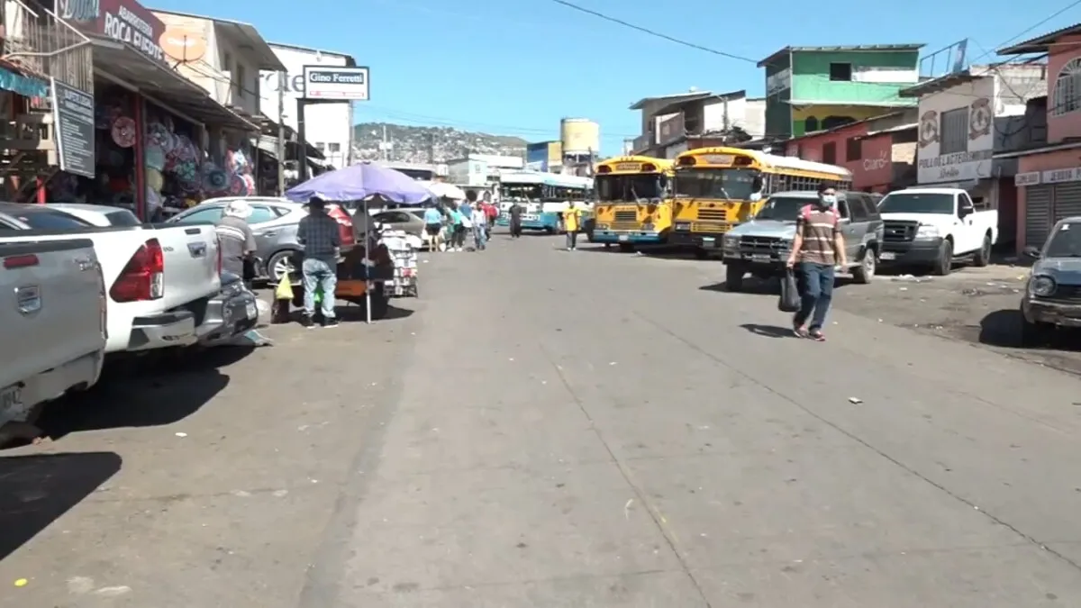 Anuncian reubicación de terminal de buses de Mercado Zonal Belén a Perisur en Tegucigalpa