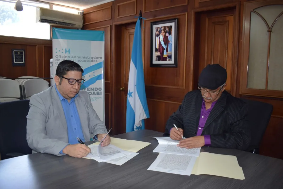 ENEE y OABI firman convenio en apoyo al Programa Nacional para la Reducción de Perdidas